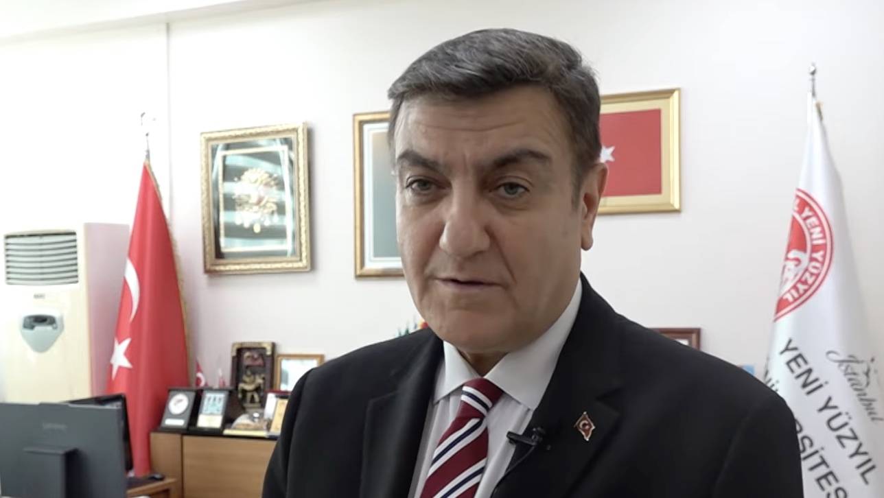 İstanbul Yeni Yüzyıl Üniversitesi Rektörü: Mevcut Öğrencilerimizin Enflasyonla Uyumu ve Tercih Ücretleri Üzerine Açıklamalar İstanbul Yeni Yüzyıl Üniversitesi Rektörü Prof. Dr. İ. Yaşar Hacısalihoğlu, eğitim ücretleri ve burs politikaları hakkında açıklamalarda bulundu